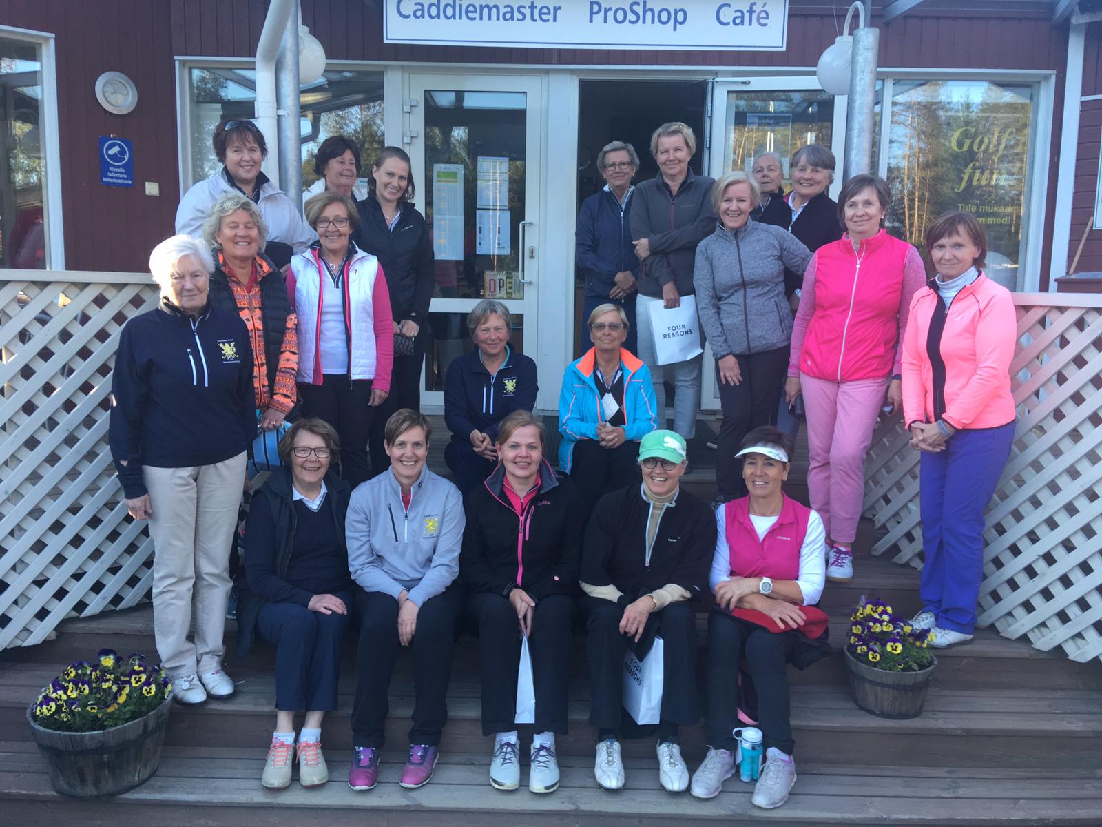 Read more about the article Karleby golfdamer på besök – Kokkolan golfnaiset vierailulla